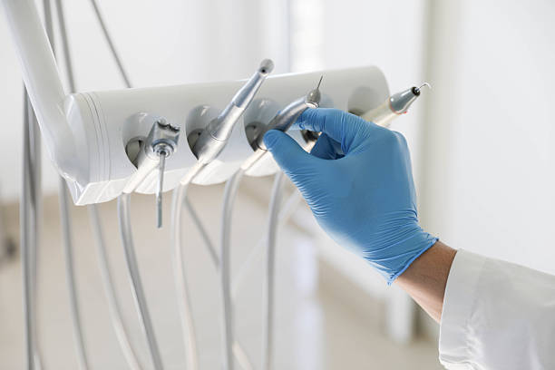 Professional Emergency Dentist technician working in Haines City, FL